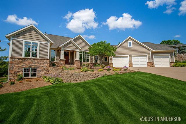 front view picture of 6135 Boulder Ridge Drive Ne, Belmont, MI. 49306