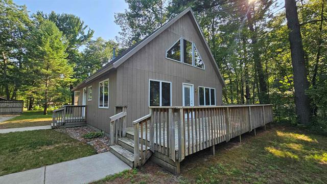 front view picture of 5380 E 12Th Street, Au Gres, MI. 48703