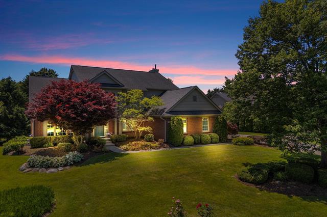 front view picture of 23397 Spy Glass Hill N, South Lyon, MI. 48178