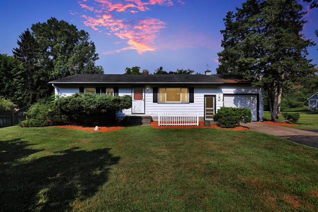 front view picture of 16092 Center Road Road, East Lansing, MI. 48823