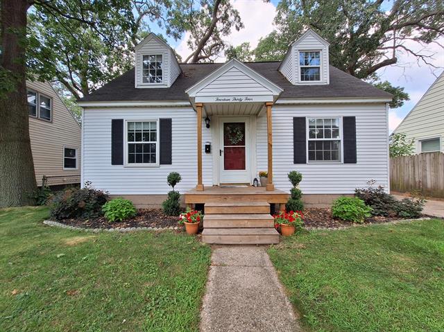 front view picture of 1434 Montague Avenue, Muskegon, MI. 49441