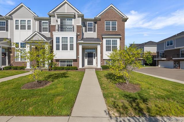front view picture of 49533 Lantern Way, Canton, MI. 48188