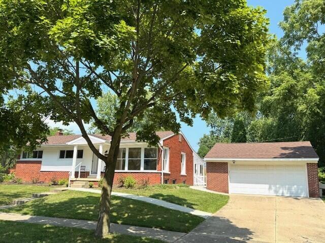 front view picture of 1720 Avondale Avenue, Ann Arbor, MI. 48103