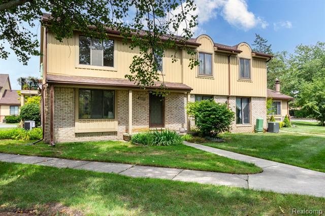front view picture of 41727 Bedford Drive, Canton, MI. 48187