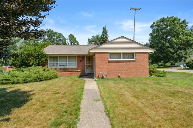 front view picture of 239 W Hamilton Lane, Battle Creek, MI. 49015