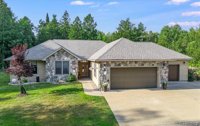 front view picture of 3428 Simon Drive, West Branch, MI. 48661