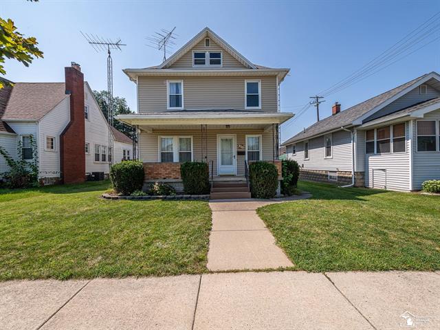 front view picture of 323 Maple Boulevard, Monroe, MI. 48162