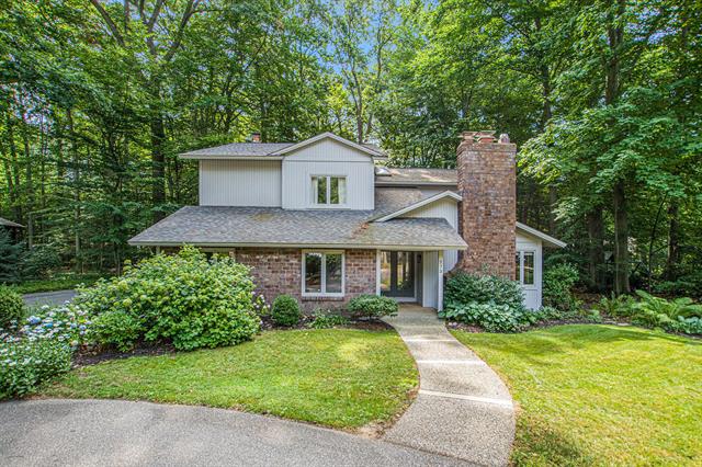 front view picture of 273 Portchester Road, Holland, MI. 49424