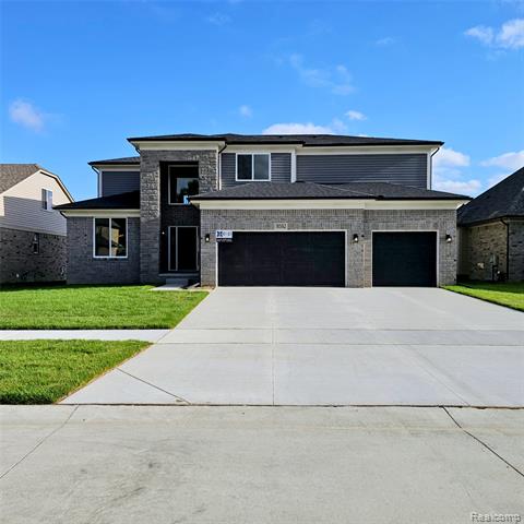front view picture of 18582 Stallmann Drive, Macomb, MI. 48042