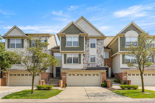 front view picture of 6 Bradford Court, Dearborn, MI. 48126