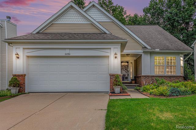 front view picture of 5090 Northfield Drive, Howell, MI. 48843