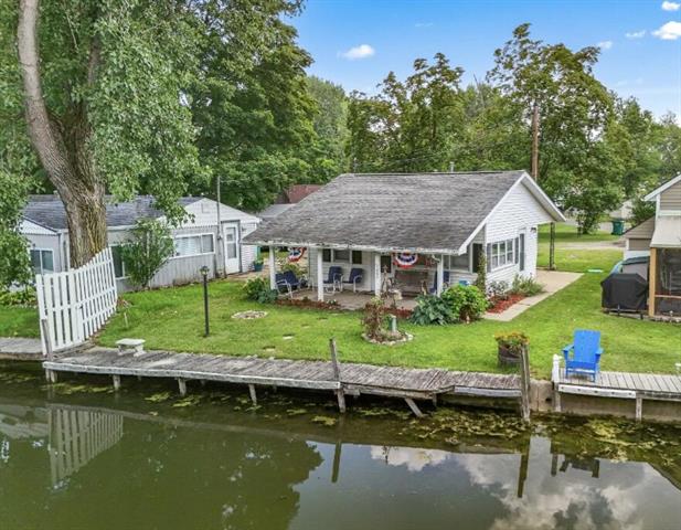 front view picture of 268 Paradise Island Drive, Coldwater, MI. 49036