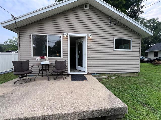front view picture of 229 Cohasset Avenue, Battle Creek, MI. 49014