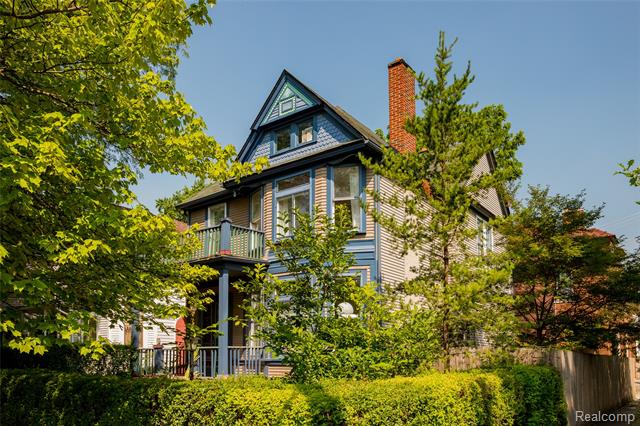 front view picture of 1806 Leverette Street, Detroit, MI. 48216