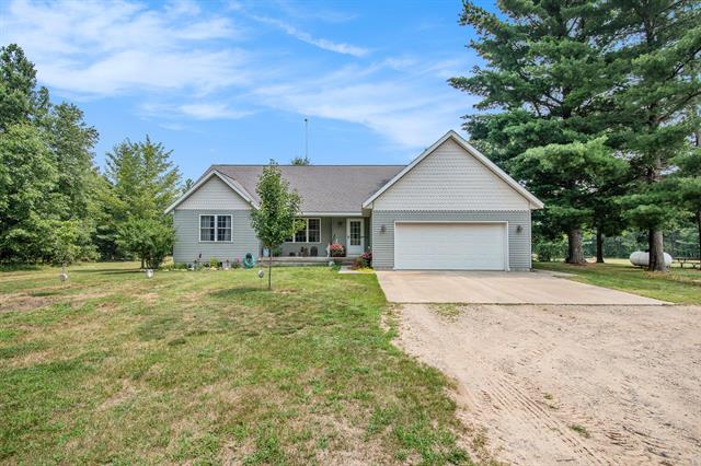 front view picture of 1170 230Th Avenue, Newaygo, MI. 49337