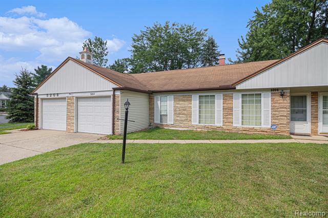 front view picture of 5204 Pasadena Avenue, Flushing, MI. 48433