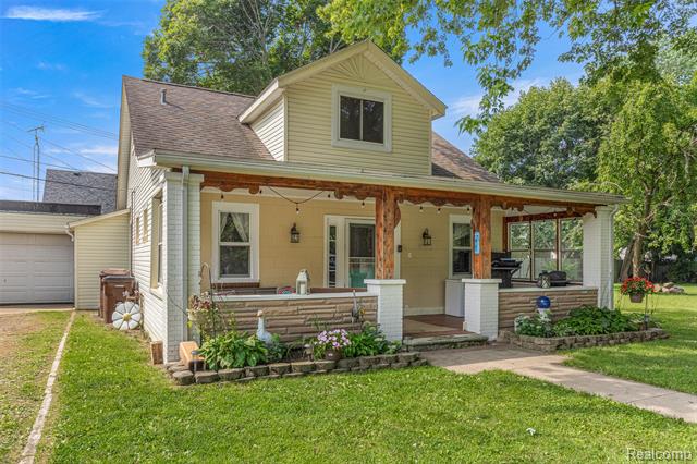 front view picture of 6098 Pointe Aux Peaux, Newport, MI. 48166