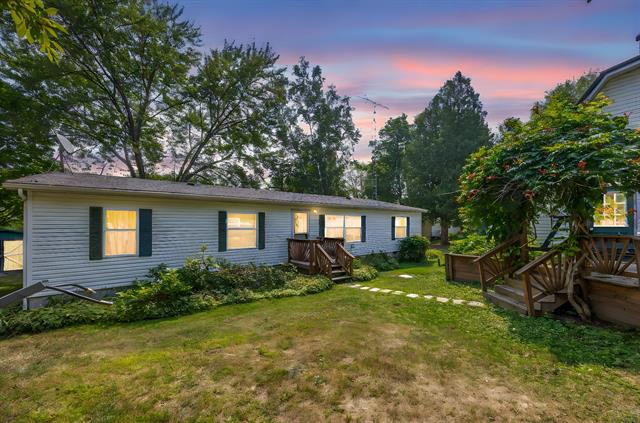 front view picture of 17940 Myrberg Drive, Barryton, MI. 49305