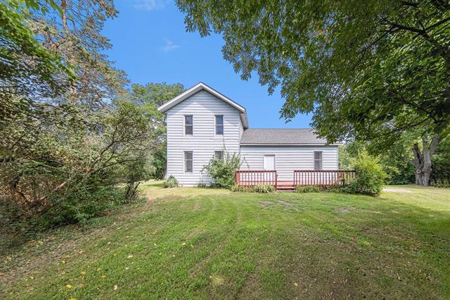 front view picture of 10501 Hadley Road, Gregory, MI. 48137