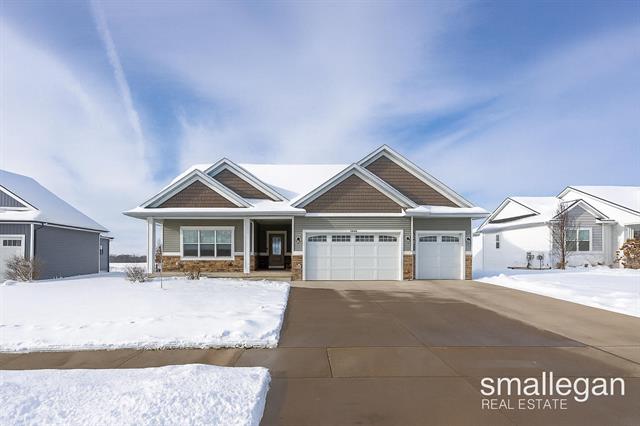 front view picture of 1845 Kenowa Avenue Nw, Grand Rapids, MI. 49534