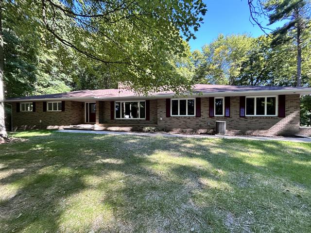 front view picture of 10349 E Howard City Edmore, Vestaburg, MI. 48891