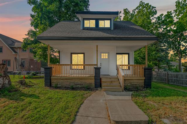 front view picture of 16 Eagle Street, Battle Creek, MI. 49037