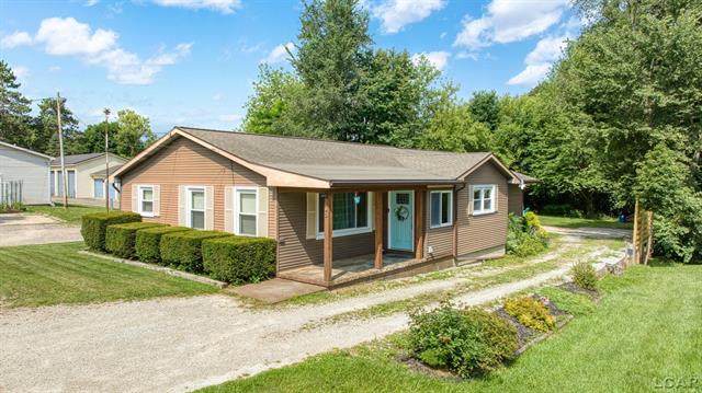 front view picture of 236 S Steer Street, Addison, MI. 49220