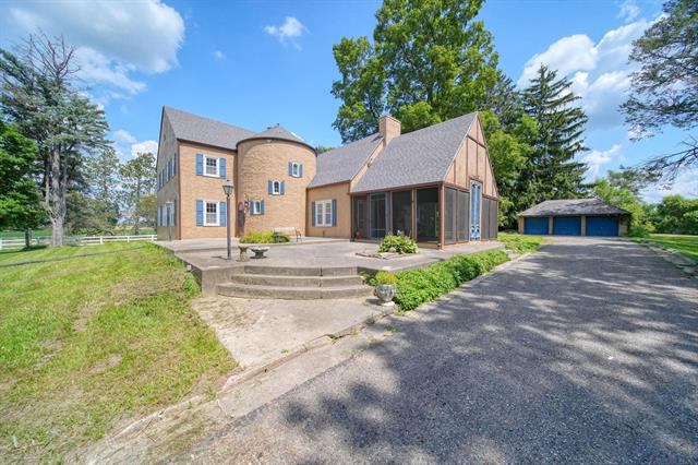 front view picture of 7295 N Gibbs Road, Albion, MI. 49224