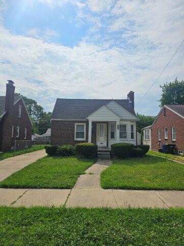 front view picture of 18255 Oakfield, Detroit, MI. 48235