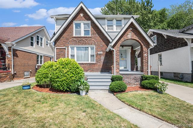 front view picture of 5968 Chalmers Street, Detroit, MI. 48213