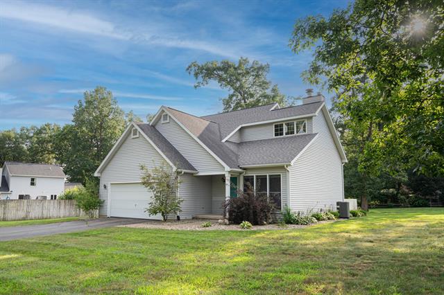 front view picture of 16301 10 Mile Road, Battle Creek, MI. 49014