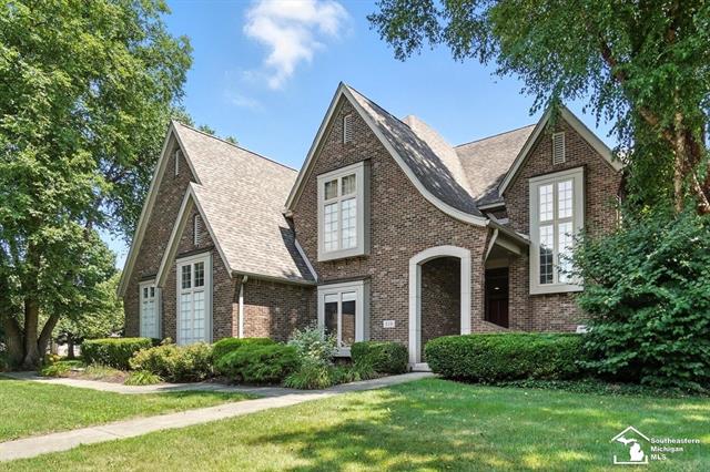 front view picture of 510 Ave De Lafayette Avenue, Monroe, MI. 48162
