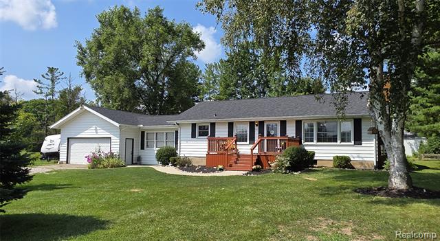 front view picture of 6123 N Seymour Road, Flushing, MI. 48433