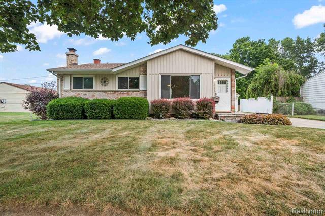 front view picture of 5441 Seymour Road, Swartz Creek, MI. 48473