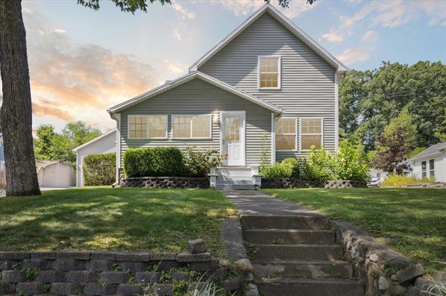 front view picture of 1232 W Main Street, Ionia, MI. 48846