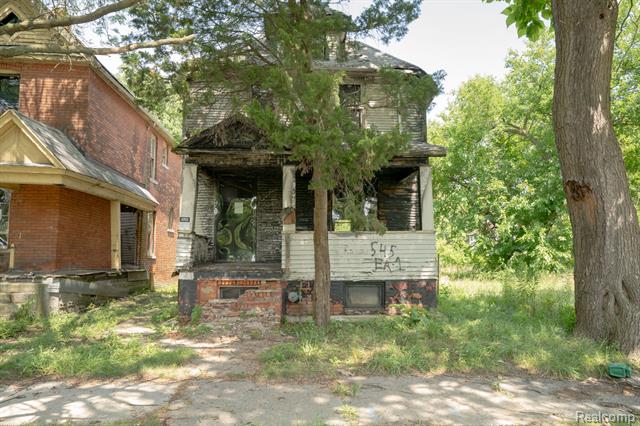 front view picture of 545 Rosedale Court, Detroit, MI. 48202