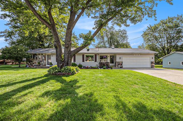 front view picture of 6964 Maple Avenue, Jenison, MI. 49428