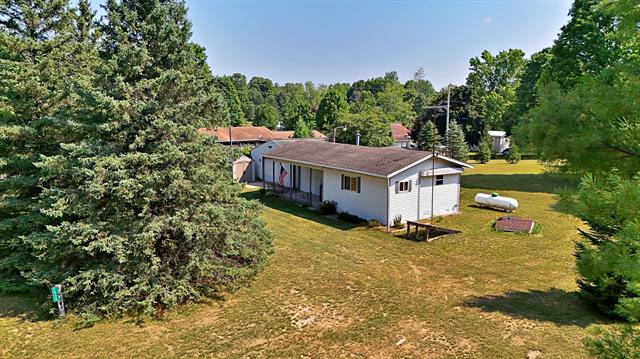 front view picture of 1556 Kimberly Road, Mesick, MI. 49668