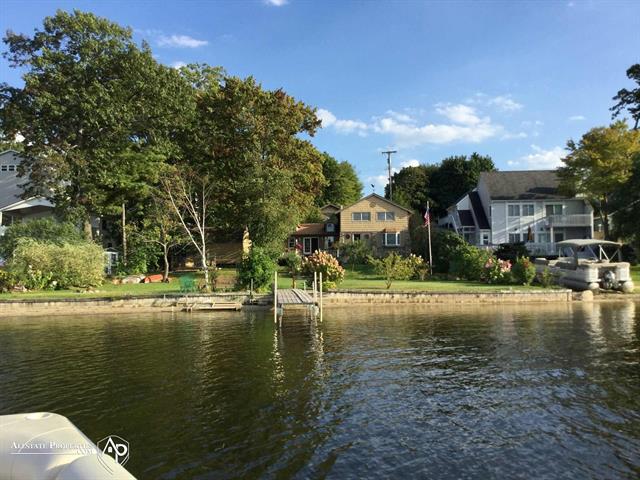 front view picture of 5896 Silver Birch Road, Ortonville, MI. 48462