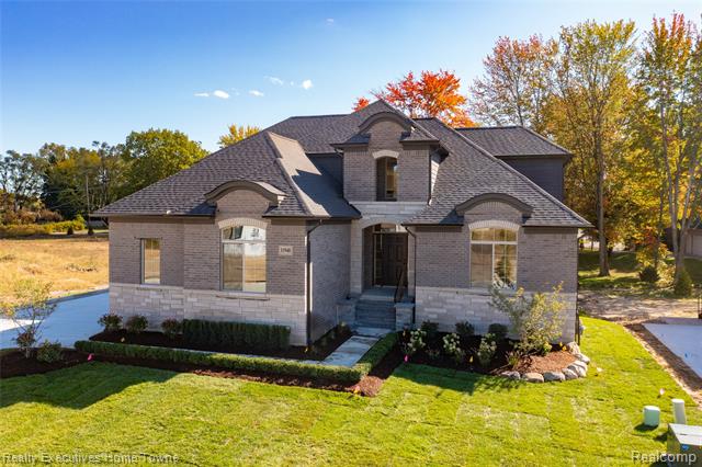 front view picture of 35962 Cascade Drive, New Baltimore, MI. 48047