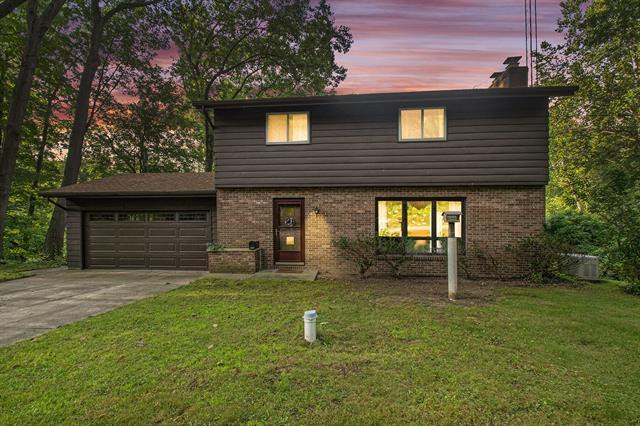 front view picture of 3084 E Snow Road, Berrien Springs, MI. 49103
