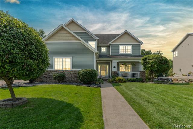 front view picture of 4142 Oak Street, Grand Blanc, MI. 48439