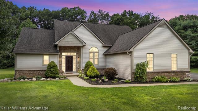 front view picture of 8891 Dexter Gables Lane, Dexter, MI. 48130