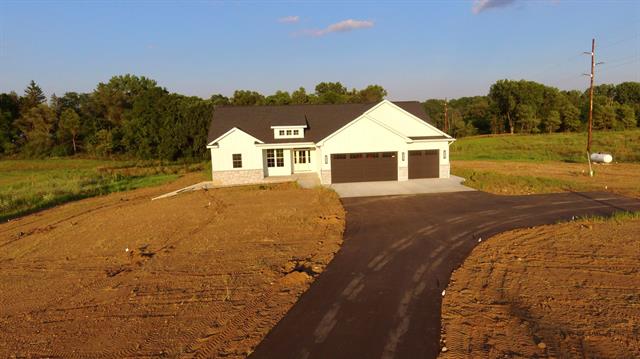 front view picture of 7960 N Westnedge Avenue, Kalamazoo, MI. 49009