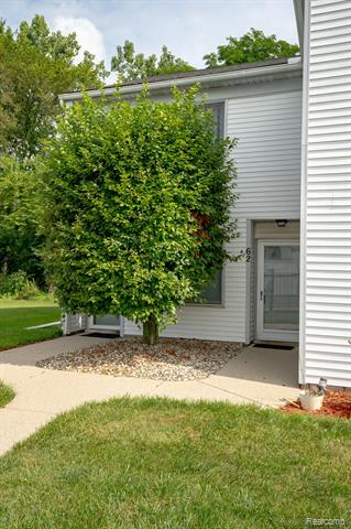 front view picture of 62 Rosebud Lane, Mount Clemens, MI. 48043