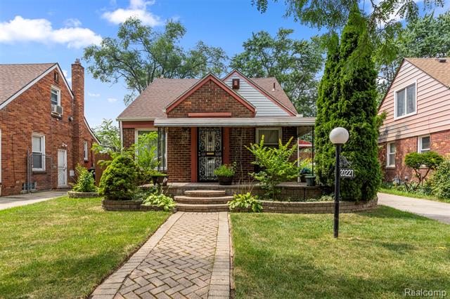 front view picture of 20227 Steel Street, Detroit, MI. 48235