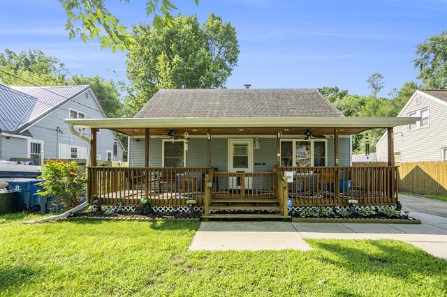 front view picture of 25 Taylor Avenue, Battle Creek, MI. 49037