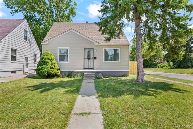 front view picture of 8600 Heyden Street, Detroit, MI. 48228