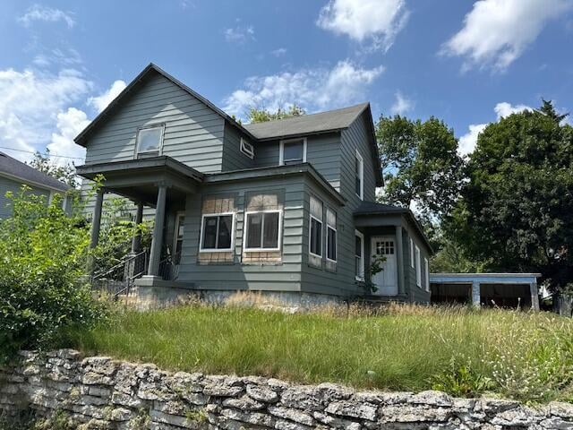 front view picture of 1026 Carl Breeding Way, Jackson, MI. 49203