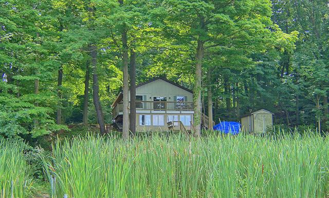 front view picture of 10749 Kings Lane, Berrien Springs, MI. 49103